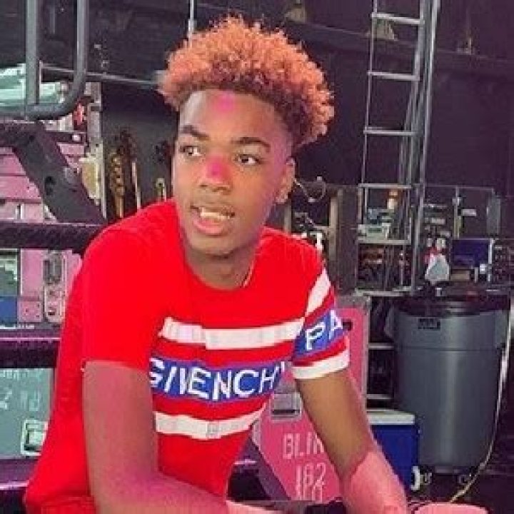 Carl Dawson Age | Wiki, Net worth, Bio, Height, Girlfriend?