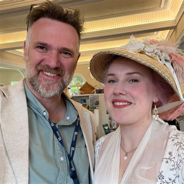 Charles Hanson wife, age, net worth and Wiki-biography. 2022