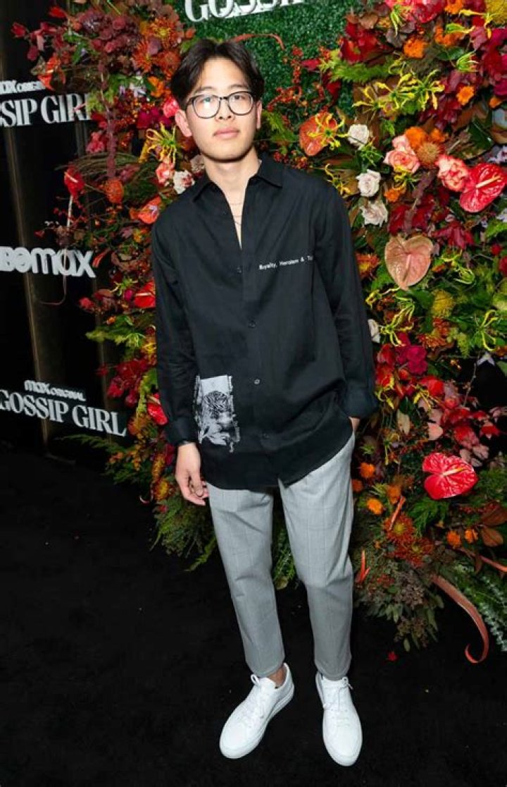 Elliot Choy – Celebsgraphy