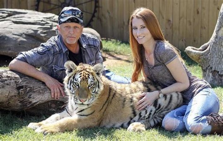 Jeff Lowe, The 'Tiger King' Zookeeper Who Swindled Joe Exotic